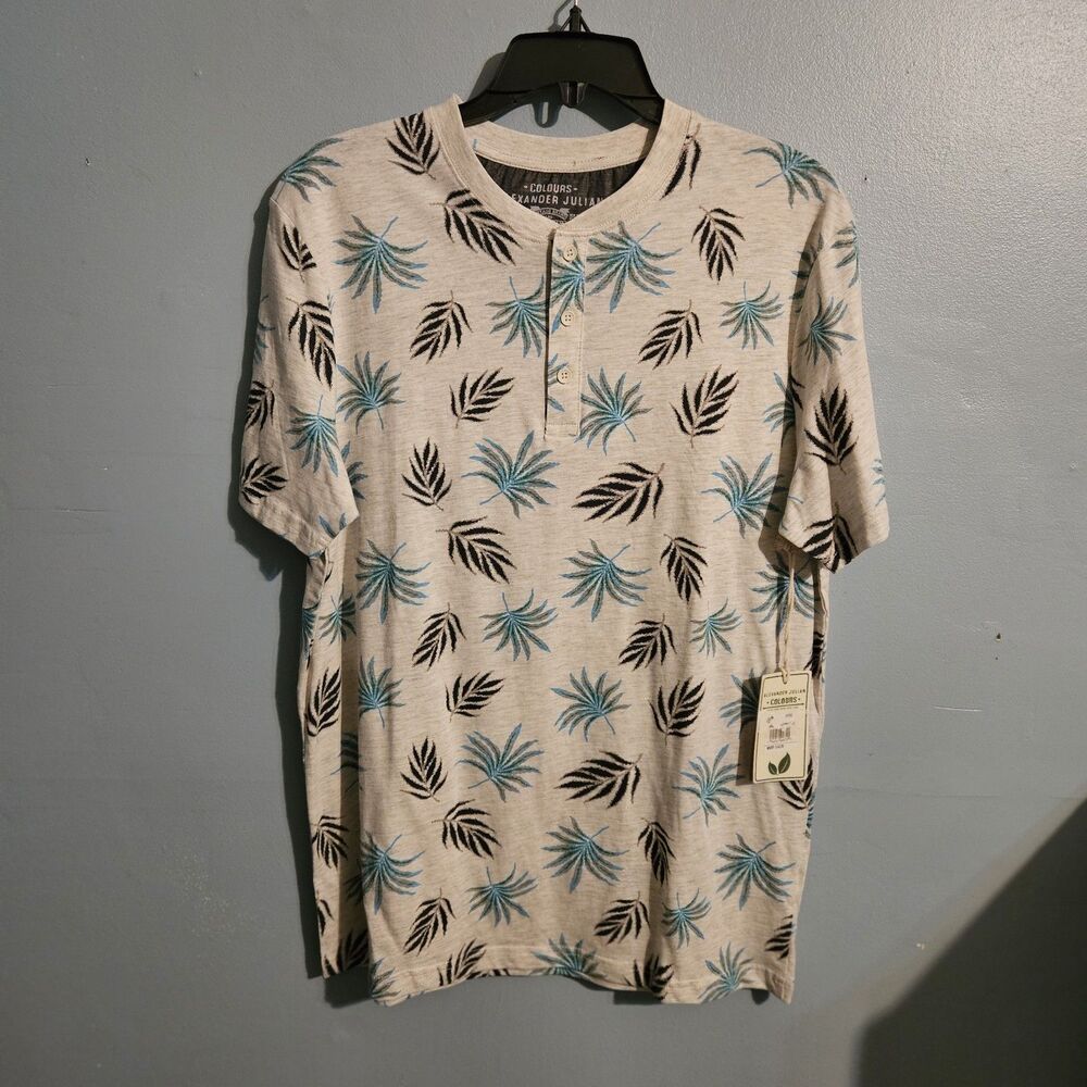 Colours Alexander Julian - Men's Size Medium Short Sleeve Shirt - NEW with tags